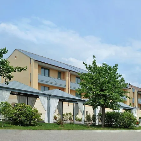 Hotell Ristorante Primavera Godega di SantʼUrbano