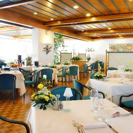 Ristorante Primavera מלון Godega di SantʼUrbano
