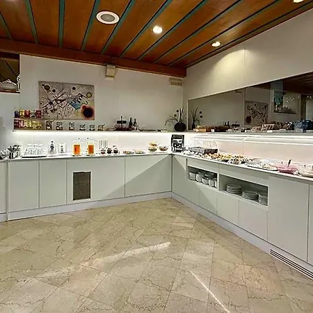Ristorante Primavera ホテル Godega di SantʼUrbano