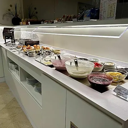 Hotel Ristorante Primavera Godega di SantʼUrbano