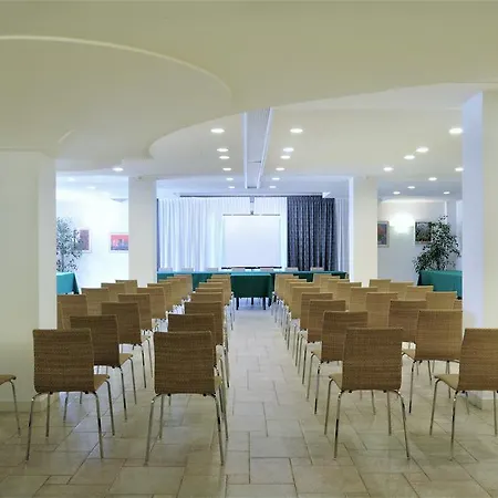 מלון Ristorante Primavera Godega di SantʼUrbano